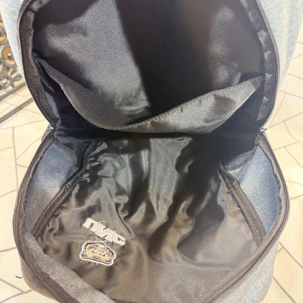 Under Armour Backpack OSFM Grey UNC Bears‎ Laptop Sleeve Buckle Pocket